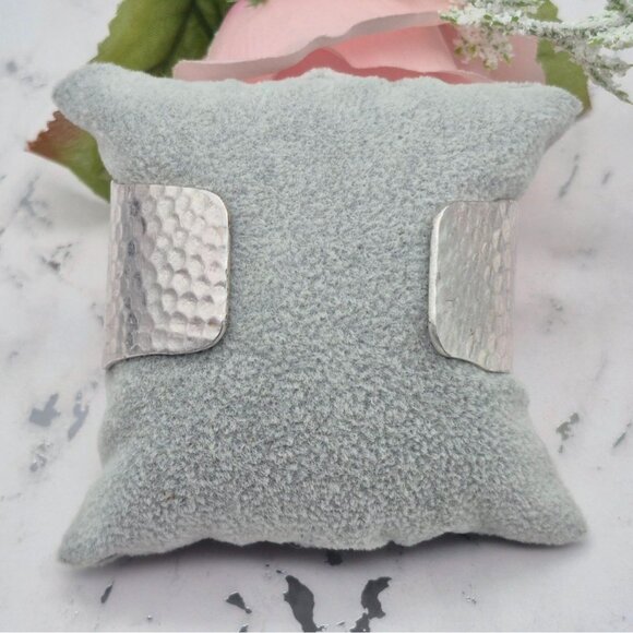 Brushed Silver Tone Hammered Wide Cuff Bracelet Brutalist Statement Piece - Picture 6 of 8